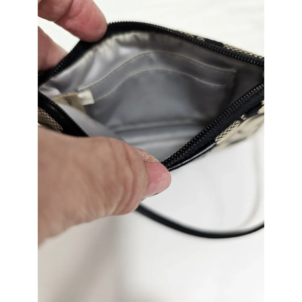 Coach Corner Zip Wallet Wristlet‎ Grey Black Signature Brand - EUC